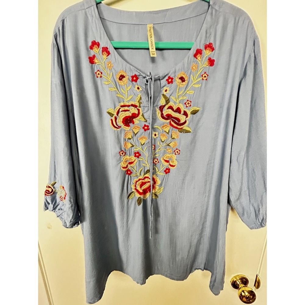 Forgotten Grace Women's Blue Floral Embroidered Tie Neck Blouse 3X Plus 3/4
